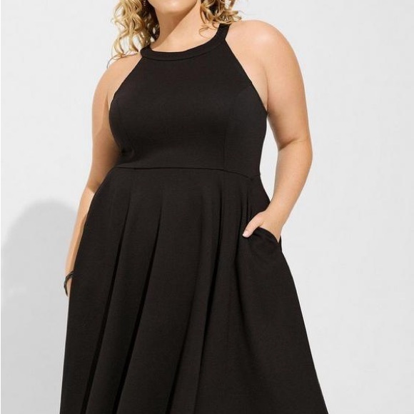 NEW Torrid Plus Size 00 Black Midi Dress Casual Pockets Stretch Party Cocktail - Picture 8 of 11